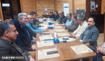 مدیرکل منابع طبیعی مازندران در نشست هم اندیشی با انجمن صنفی مجریان پارک های جنگلی: گذار از مدل‌های سنتی به سمت مدیریت هوشمند و حفاظت‌ محور در توسعه پارک‌ها و تفرجگاه‌های جنگلی