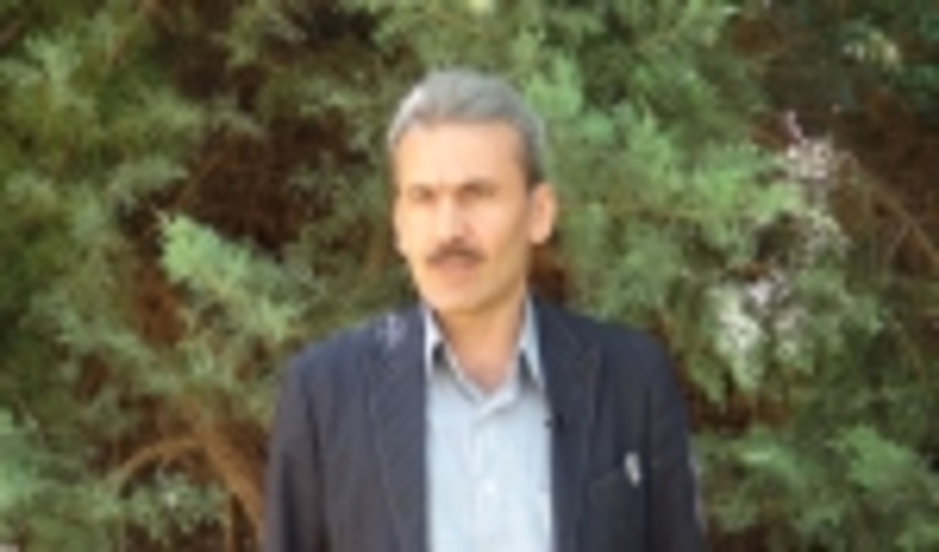 اسماعیل مختارپور معاون فنی و آبخیزداری اداره کل منابع طبیعی و آبخیزداری مازندران- ساری: آبخيزداري پزشکی طبيعت و آبخيزدار پزشك طبيعت است.