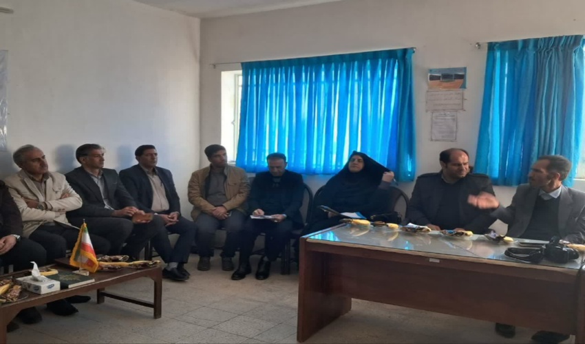 خناری نژاد مدیرعامل اتحادیه مرتع داران استان مازندران گفت: استفاده چند منظوره از مراتع با حفظ سیمای مرتع و احیاء و افزایش پوشش گیاهی، باعث شکوفایی مراتع خواهد شد.