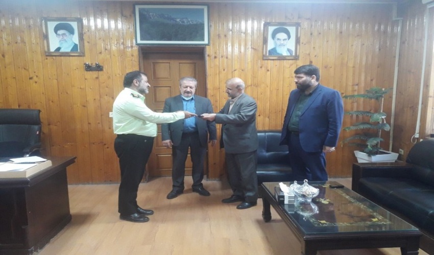 تقدیر نماینده ویژه استاندار از فرمانده یگان حفاظت اداره کل منابع طبیعی و آبخیزداری مازندران
