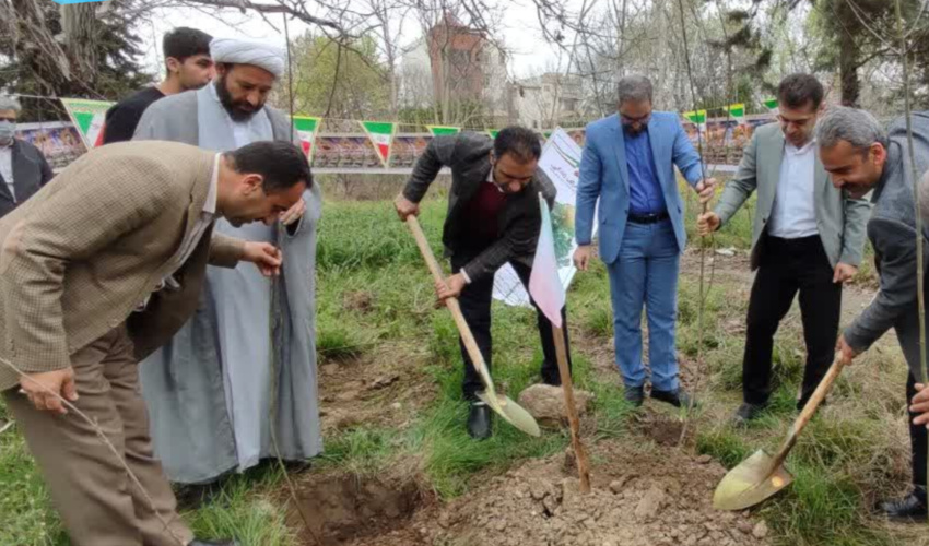 گرامیداشت روز منابع طبیعی ایثار و شهادت 