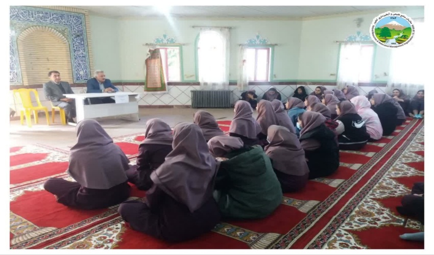 برگزاری کارگاه جذب همیار طبیعت دانش آموزی و آموزش مفاهیم منابع طبیعی در آمل